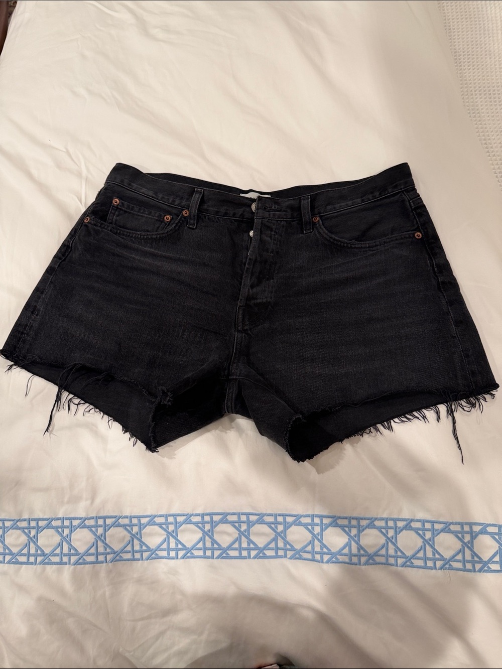 Agolde Black Raw Hem Denim Parker long shorts 32